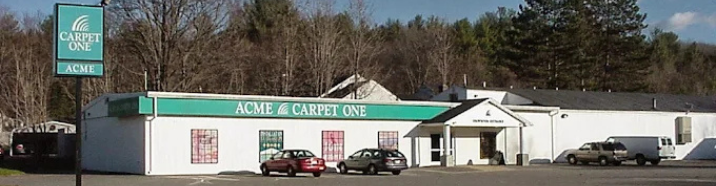 Acme carpet one floor & home store front in Lunenburg, MA